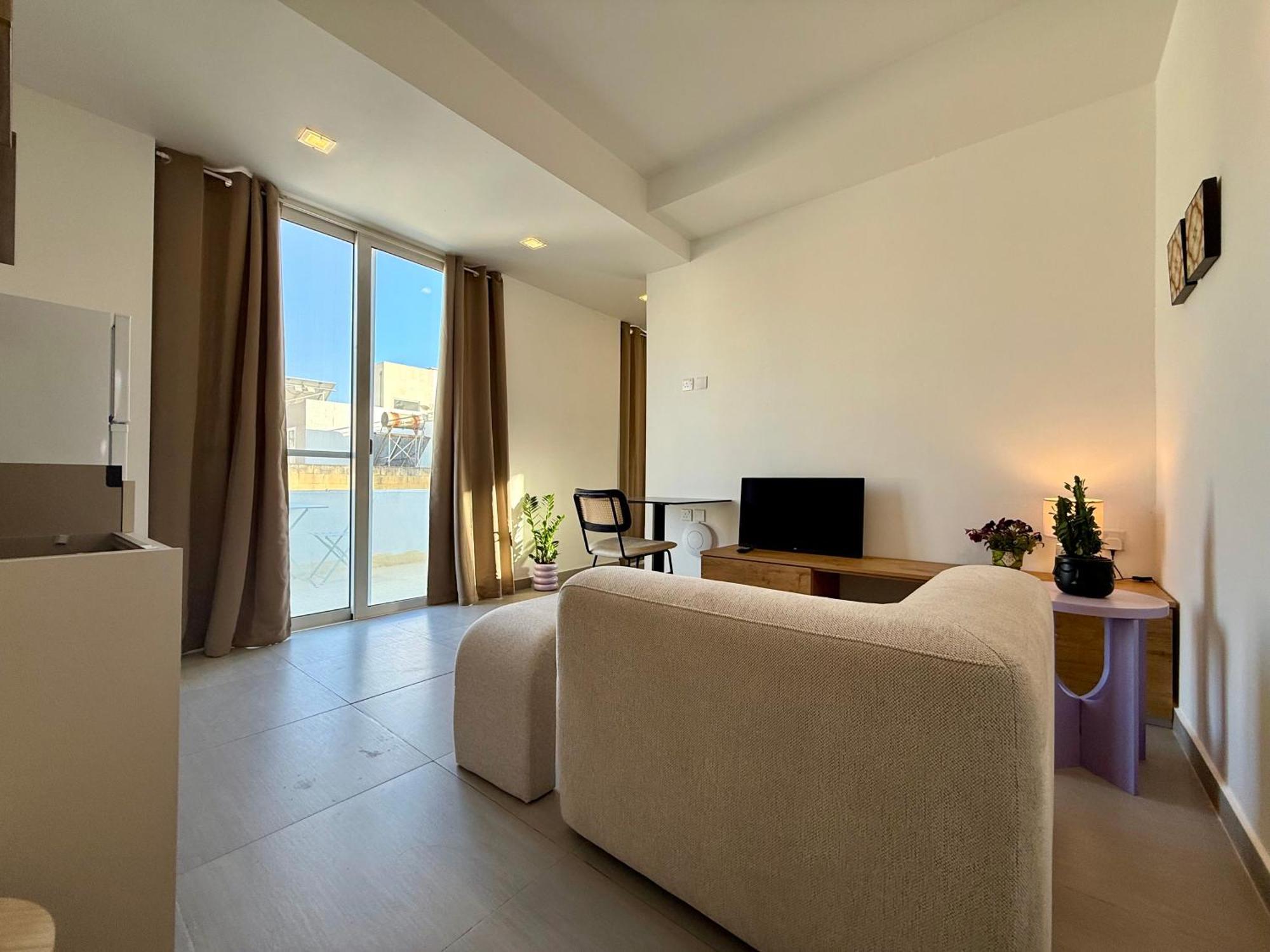 People & Places Sliema Luaran gambar