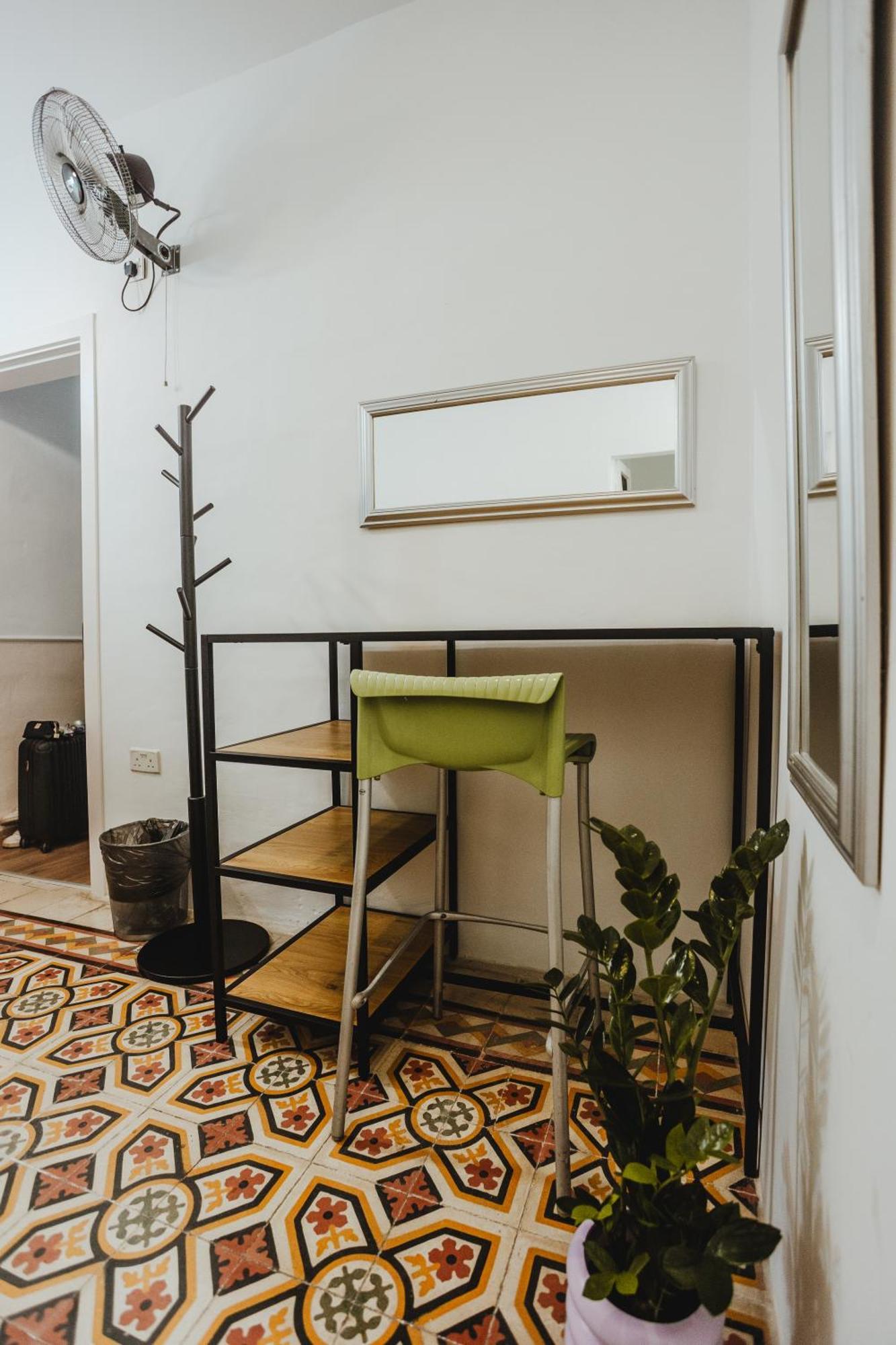 People & Places Sliema Luaran gambar